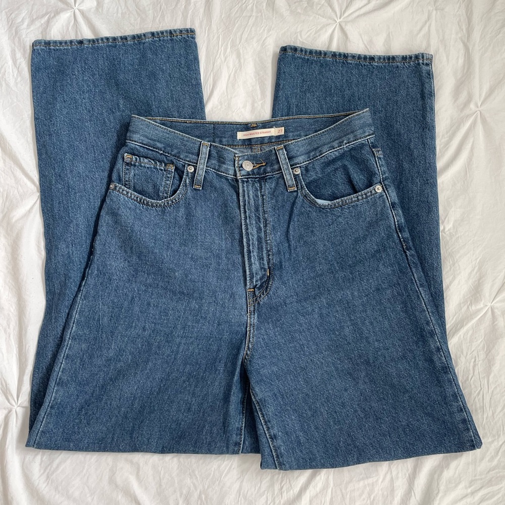 Levi’s High Waisted Straight Jeans Dark Wash